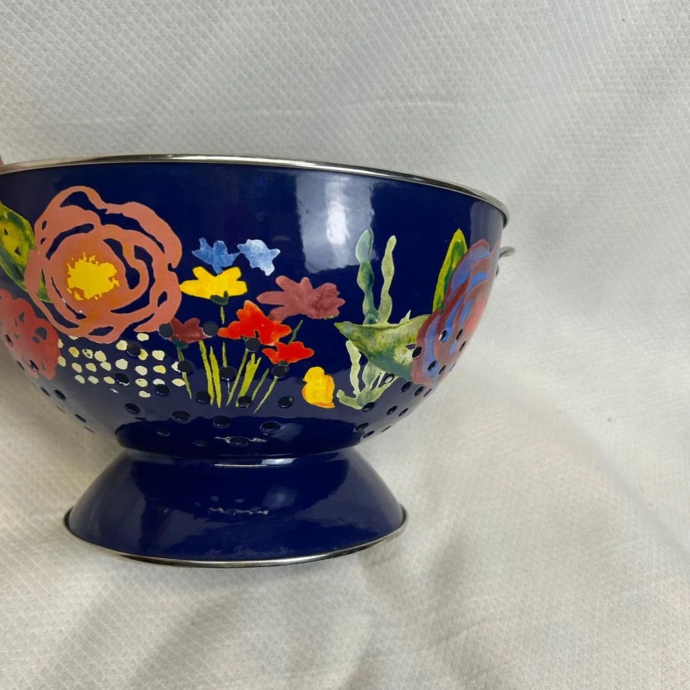 Pioneer Woman Cobalt Blue Floral Enamel Colander Pedestal Strainer 5 qt.